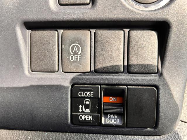 ノア Si 6か月保証 ワンオーナー 8人乗り ナビ バックカメラ ETC 16インチ純正アルミホイール 左側電動スライドドア オートライト 電動格納式ドアミラー プッシュ式スタート アイドリングストップ(11枚目)