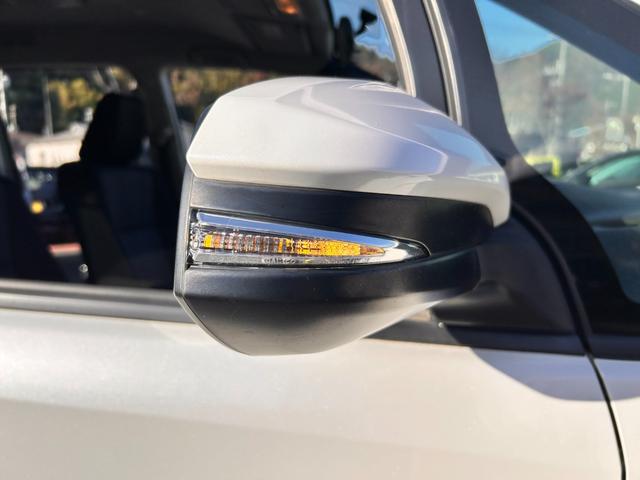 ノア Si 6か月保証 ワンオーナー 8人乗り ナビ バックカメラ ETC 16インチ純正アルミホイール 左側電動スライドドア オートライト 電動格納式ドアミラー プッシュ式スタート アイドリングストップ(33枚目)