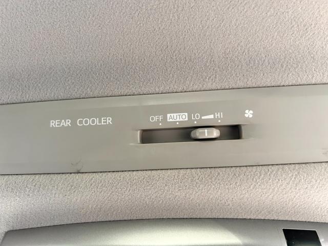 ノア Si 6か月保証 ワンオーナー 8人乗り ナビ バックカメラ ETC 16インチ純正アルミホイール 左側電動スライドドア オートライト 電動格納式ドアミラー プッシュ式スタート アイドリングストップ(40枚目)