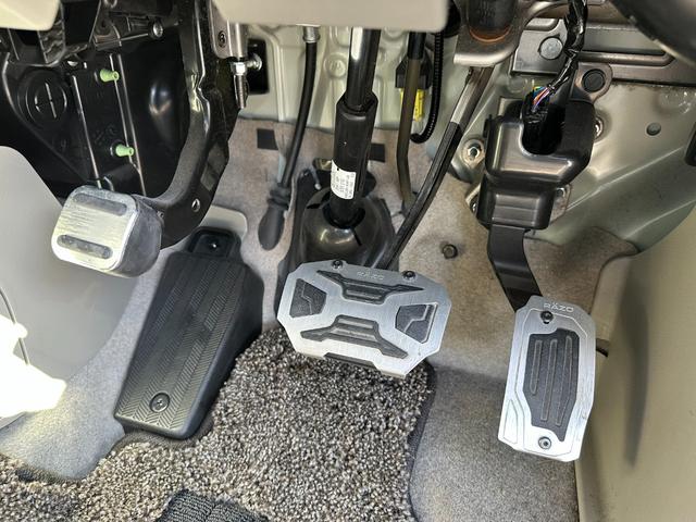 エブリイワゴン PZターボスペシャル 1年保証 ターボ リフトアップ 走行13392Km 衝突被害軽減システム 前後ドライブレコーダー ナビ バックカメラ Bluetooth接続 ETC HIDヘッドライト 両側電動スライドドア(18枚目)