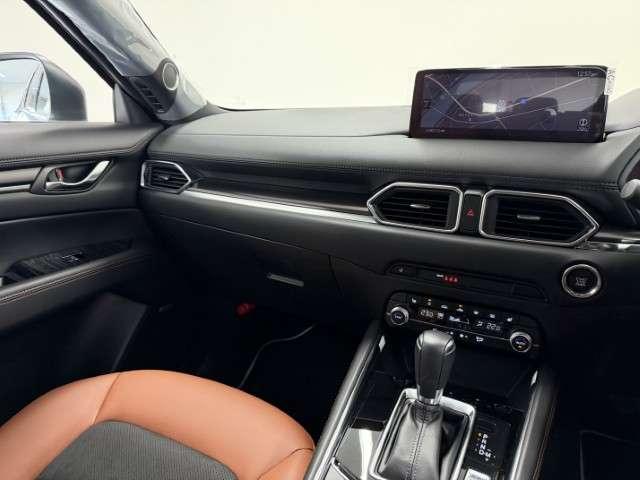 CX-5 2.0 20S レトロスポーツエディション BOSEサウンドシステム 電動リアゲート パワーテールゲート ABS Pシート LEDヘッドライト 横滑り防止機能 エアコン スマートキー フルセグTV メモリーナビ オートマチックハイビーム(12枚目)