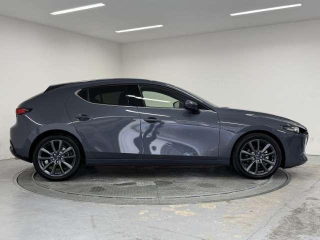 MAZDA3ファストバック 2.0 20S ツーリング 革シート BOSEサウンドシステム フルセグTV SBS パワーシート バックカメラ フロントカメラ シートヒーター スマートキー オートマチックハイビーム コーナーセンサー レーダークルコン 本革(19枚目)