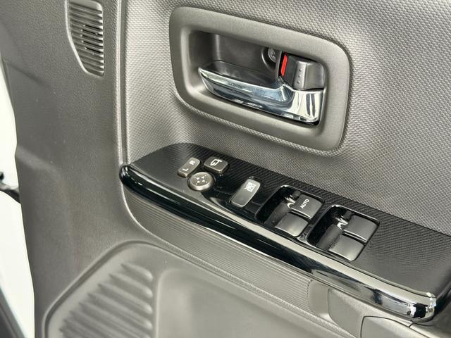 フレアワゴンカスタムスタイル ６６０　カスタムスタイル　ハイブリッド　ＸＴ　ナビ　フルセグＴＶ　両側電動スライドドア　アラウンドビューモニター　両面パワースライドドア　ＬＥＤランプ　地デジ　Ｂカメラ　エアバッグ　スマキー　リアコーナーセンサー　サイドエアバッグ　ＡＢＳ　ＥＳＣ（37枚目）