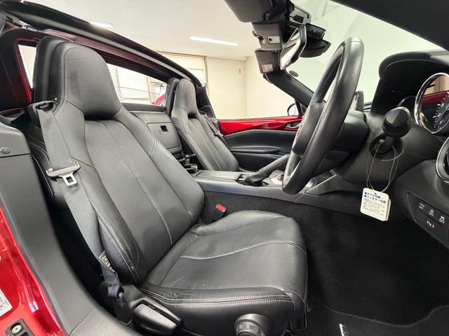 ロードスターＲＦ ２．０　ＶＳ　革シート　ＢＯＳＥサウンドシステム　オートハイビーム　盗難防止装置　１オーナー　アイスト　インテリジェントキー　ＬＥＤライト　禁煙　本革シート　記録簿　ＥＴＣ　ＤＶＤ　シートヒーター　ＥＳＣ　ＡＡＣ（33枚目）