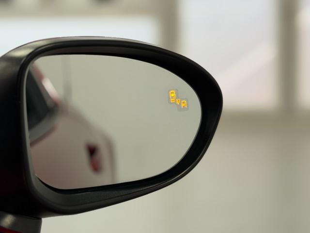 ロードスターＲＦ ２．０　ＶＳ　革シート　ＢＯＳＥサウンドシステム　オートハイビーム　盗難防止装置　１オーナー　アイスト　インテリジェントキー　ＬＥＤライト　禁煙　本革シート　記録簿　ＥＴＣ　ＤＶＤ　シートヒーター　ＥＳＣ　ＡＡＣ（36枚目）