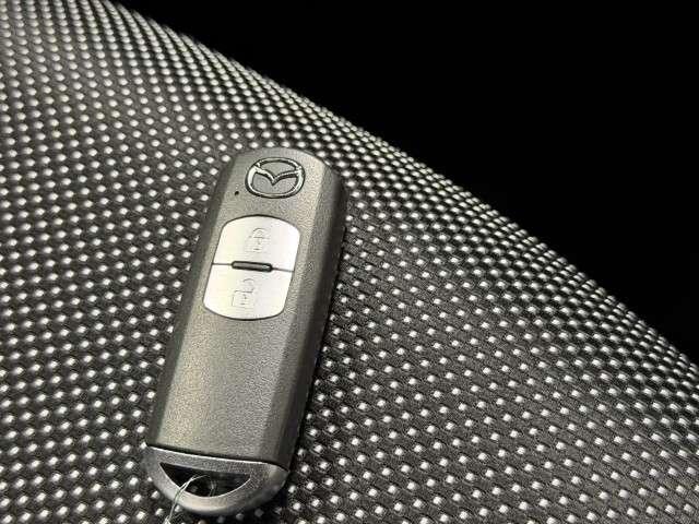 デミオ １．３　１３Ｓ　ツーリング　ワンオーナー　フルセグＴＶ　ナビ　アイドルストップ　サイドエアバッグ　禁煙　ＡＡＣ　ミュージックプレイヤー接続可　地デジ　シートヒータ　ＥＳＣ　１オーナー　アドバンスキー　ナビＴＶ　パワーステアリング（13枚目）