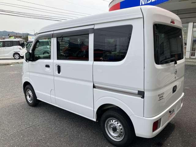 ＮＶ１００クリッパーバン ６６０　ＤＸ　エマージェンシーブレーキ　パッケージ　ハイルーフ　５ＡＧＳ車　衝突軽減ブレーキ社外ナビＥＴＣ　衝突被害軽減装置　１セグＴＶ　パワーウインドウ　エアバッグ　助手席エアバック　オートエアコン　リアカメラ　キーレスキー　メモリナビ　ナビ・ＴＶ　ワンオーナー車　整備点検記録簿　ドラレコ　ＥＴＣ　禁煙車（16枚目）