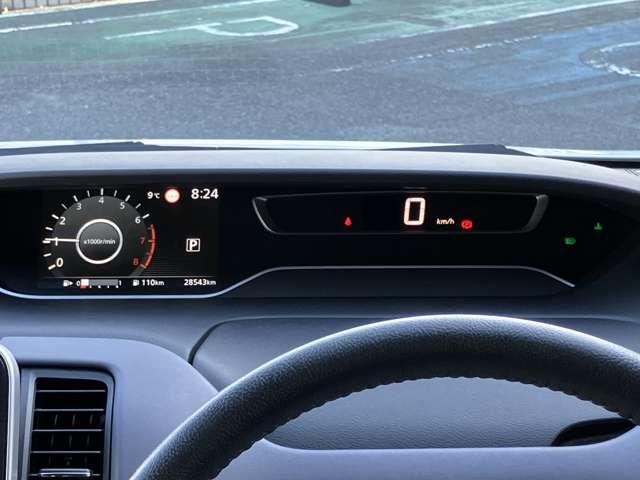 セレナ ワンオーナー・社外ナビ・プロパイロット・スマートルームミラー　サイドエアバッグ　アラウンドビュ－　１オナ　アルミ　衝突被害軽減　ＬＤＰ　エアバッグ　両側オートスライドドア　ＬＥＤライト　インテリジェントキー　禁煙　点検記録簿　メモリーナビ　アイドリングストップ（3枚目）