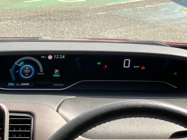 セレナ １．２　ｅ－ＰＯＷＥＲ　ハイウェイスター　Ｇ　ワンオーナー１０インチナビ後席モニター　３６０度カメラ　衝突軽減ブレーキ　禁煙車　両側パワースライドドア　ＬＤＰ　ＬＥＤヘッドライト　インテリジェントキー　ドライブレコーダー　ＥＴＣ　レーダークルコン　オートエアコン　１オーナー　キーフリー（3枚目）