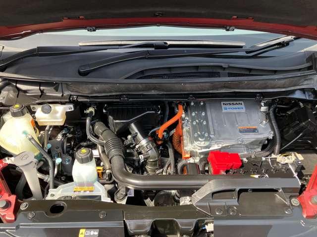 セレナ １．２　ｅ－ＰＯＷＥＲ　ハイウェイスター　Ｇ　ワンオーナー１０インチナビ後席モニター　３６０度カメラ　衝突軽減ブレーキ　禁煙車　両側パワースライドドア　ＬＤＰ　ＬＥＤヘッドライト　インテリジェントキー　ドライブレコーダー　ＥＴＣ　レーダークルコン　オートエアコン　１オーナー　キーフリー（17枚目）