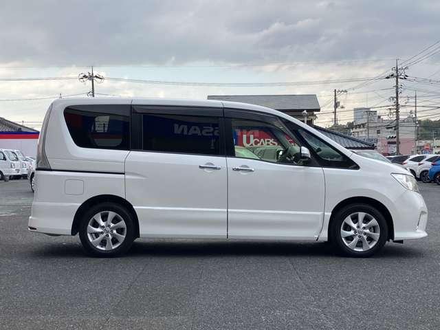 セレナ 純正ナビ・バックカメラ・ETC・クルコン スマートキープッシュスタート イモビライザー オートクルーズ 禁煙 ナビ・TV AAC ETC車載器 メモリーナビ バックモニター アルミホイール PW 記録簿有 寒冷地仕様 助手席エアバック ABS(18枚目)