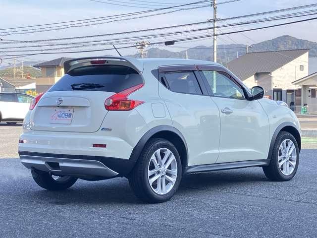 ジューク ４ＷＤ　ワンオーナー・ＨＤＤナビ・ＥＴＣ・バックカメラ　ＥＴＣ車載器　ＨＤＤナビ　禁煙　盗難防止システム　インテリジェントキー　アルミホイール　Ｂカメ　エアコン　記録簿　キーレス　ワンセグ　ナビＴＶ　Ｗエアバック　エアバッグ　ＡＢＳ　パワーステアリング（2枚目）