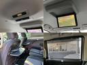 後席モニター付きで後ろの席でも退屈しません。スライドドア内蔵サンシェード２列目・３列目にパーソナルテーブルと後席も快適です。