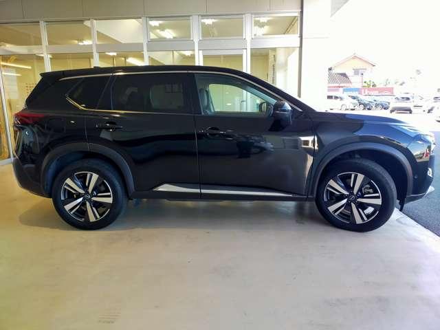 エクストレイル 1.5 G e-4ORCE 4WD 試乗車 1オーナー パークアシスト 禁煙 寒冷地仕様 LEDヘッドランプ スマートキー レーダークルーズ LKA キーフリー ETC 4WD アルミホイール メモリーナビ 記録簿 バックカメラ ナビ(8枚目)