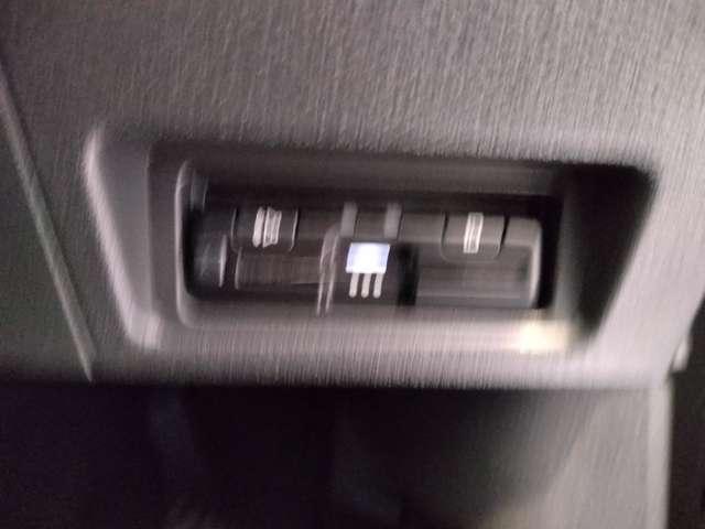 サクラ Ｘ　試乗車　禁煙車　フルセグメント　２０ｋＷｈ　アラウンドヴューモニター　運転席エアバック　ＡＡＣ　ＬＥＤヘッドランプ　試乗車　スマートキー　レーンアシスト　ＥＴＣ　禁煙車　キーレスエントリー　ワンオーナー　バックモニター　パワーステアリング（17枚目）