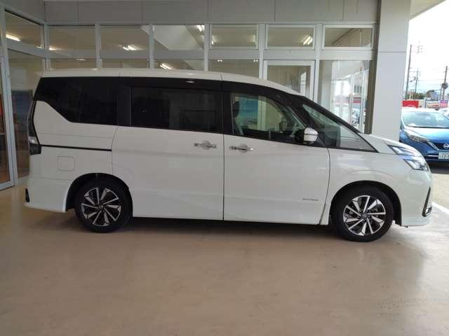 セレナ 2.0 ハイウェイスター V アラウンドビューモニター プロパイロット アラウンドビュ- アルミ 衝突被害軽減 LDP エアバッグ 両側オートスライドドア LEDライト インテリジェントキー サイドカメラ メモリーナビ アダプティブクルーズコントロール ナビTV ドラレコ(5枚目)