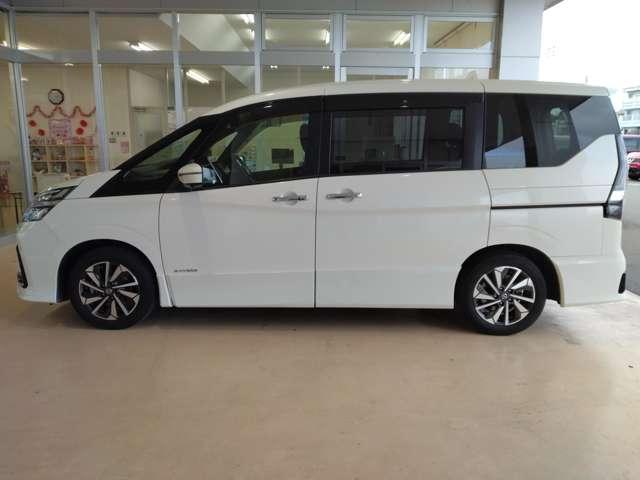 セレナ 2.0 ハイウェイスター V アラウンドビューモニター プロパイロット アラウンドビュ- アルミ 衝突被害軽減 LDP エアバッグ 両側オートスライドドア LEDライト インテリジェントキー サイドカメラ メモリーナビ アダプティブクルーズコントロール ナビTV ドラレコ(9枚目)