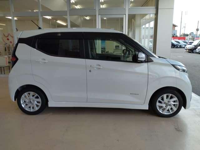 デイズ 660 ハイウェイスターX アラウンドビューモニター ETC ブレーキサポート LED ドライブレコーダー イモビライザー インテリジェントキー ETC レーンキープ バックカメラ ナビTV アイドリングストップ オートエアコン デュアルエアバッグ メモリーナビ(5枚目)