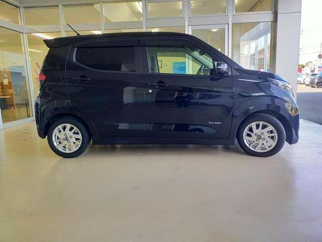 デイズ 660 ハイウェイスターX アラウンドビューモニター ドラレコ ブレーキサポート LED ドライブレコーダー イモビライザー インテリジェントキー レーンキープ バックカメラ ナビTV アイドリングストップ オートエアコン デュアルエアバッグ アルミホイール(5枚目)