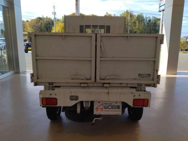 キャリイトラック ６６０　清掃ダンプ　１方開　マレル式ダンプ機構（15枚目）