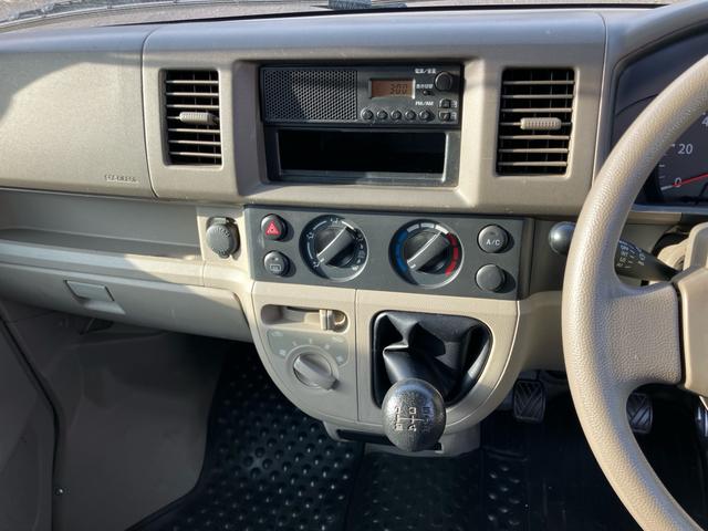 エブリイ PA 5速マニュアル(MT)車 両側電動スライドドア アルミホイール エアバッグ エアコン パワーステアリング ハイルーフ 衝突安全ボディ(12枚目)