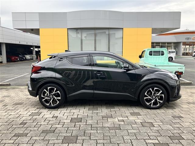 Ｃ－ＨＲ Ｇ－Ｔ　革シート　メモリーナビ　バックカメラ　衝突被害軽減システム　ＥＴＣ　ＬＥＤヘッドランプ　ワンオーナー　記録簿（4枚目）
