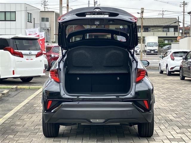 Ｃ－ＨＲ Ｇ－Ｔ　革シート　メモリーナビ　バックカメラ　衝突被害軽減システム　ＥＴＣ　ＬＥＤヘッドランプ　ワンオーナー　記録簿（7枚目）