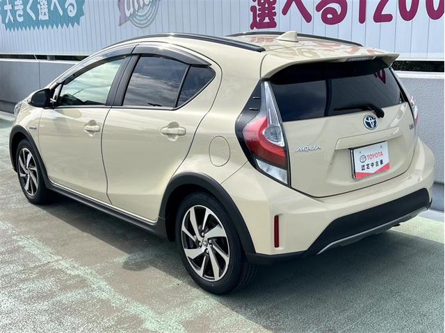 アクア クロスオーバー フルセグ HDDナビ DVD再生 バックカメラ 衝突被害軽減システム ETC LEDヘッドランプ ワンオーナー 記録簿(11枚目)