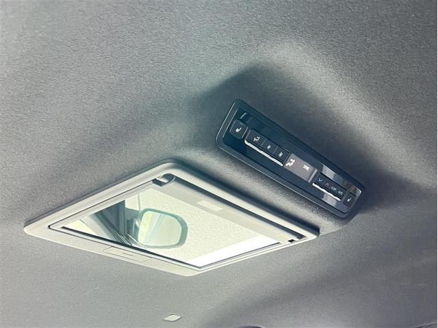 ヴォクシー ハイブリッドＳ－Ｚ　フルセグ　メモリーナビ　ＤＶＤ再生　ミュージックプレイヤー接続可　後席モニター　バックカメラ　衝突被害軽減システム　ＥＴＣ　ドラレコ　両側電動スライド　ＬＥＤヘッドランプ　乗車定員７人　３列シート（9枚目）