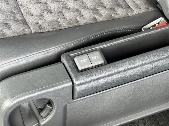 ヴォクシー ハイブリッドＳ－Ｚ　フルセグ　メモリーナビ　ＤＶＤ再生　ミュージックプレイヤー接続可　後席モニター　バックカメラ　衝突被害軽減システム　ＥＴＣ　ドラレコ　両側電動スライド　ＬＥＤヘッドランプ　乗車定員７人　３列シート（22枚目）