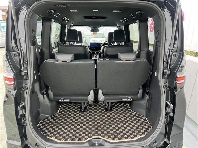 ヴォクシー ハイブリッドＳ－Ｚ　フルセグ　メモリーナビ　ＤＶＤ再生　ミュージックプレイヤー接続可　バックカメラ　衝突被害軽減システム　ＥＴＣ　両側電動スライド　ＬＥＤヘッドランプ　乗車定員７人　３列シート　ワンオーナー　記録簿（23枚目）