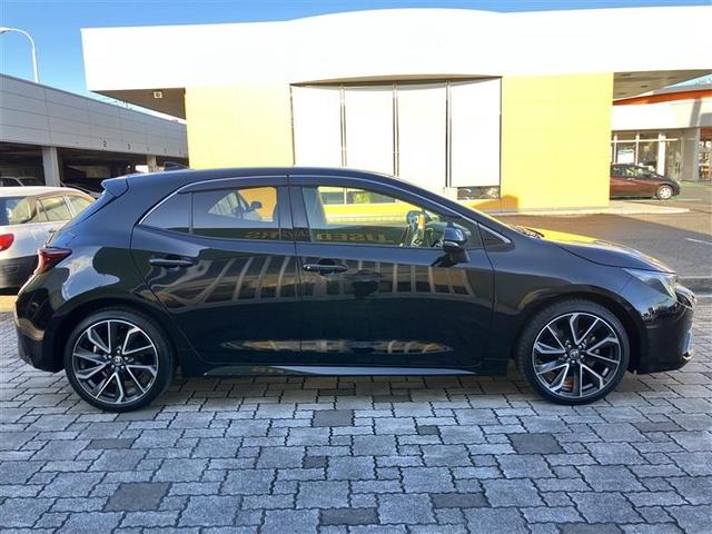 カローラスポーツ ハイブリッドＧ　Ｚ　フルセグ　メモリーナビ　バックカメラ　衝突被害軽減システム　ＥＴＣ　ドラレコ　ＬＥＤヘッドランプ　ワンオーナー　フルエアロ　記録簿（4枚目）