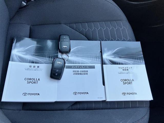 カローラスポーツ ハイブリッドＧ　Ｚ　フルセグ　メモリーナビ　バックカメラ　衝突被害軽減システム　ＥＴＣ　ドラレコ　ＬＥＤヘッドランプ　ワンオーナー　フルエアロ　記録簿（30枚目）