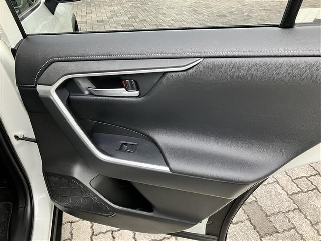 RAV4 G 4WD フルセグ メモリーナビ DVD再生 ミュージックプレイヤー接続可 バックカメラ 衝突被害軽減システム ETC ドラレコ LEDヘッドランプ ワンオーナー 記録簿(11枚目)