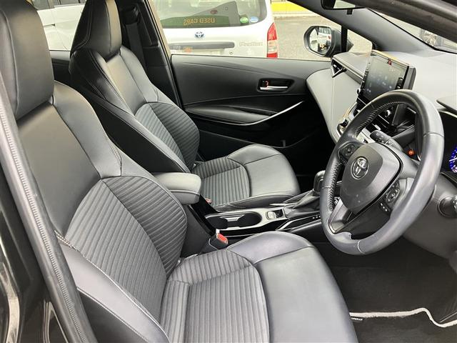 カローラツーリング ハイブリッド ダブルバイビー フルセグ ミュージックプレイヤー接続可 バックカメラ 衝突被害軽減システム ETC LEDヘッドランプ ワンオーナー フルエアロ 記録簿(15枚目)