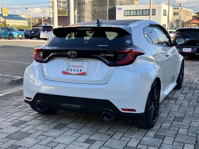 GRヤリス RS メモリーナビ ミュージックプレイヤー接続可 バックカメラ 衝突被害軽減システム ETC ドラレコ LEDヘッドランプ ワンオーナー フルエアロ 記録簿(5枚目)