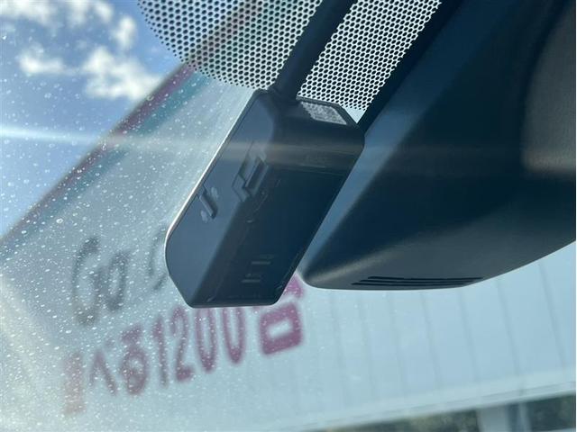 ヴィッツ ＧＲスポーツＧＲ　フルセグ　メモリーナビ　ＤＶＤ再生　ミュージックプレイヤー接続可　バックカメラ　衝突被害軽減システム　ＥＴＣ　ドラレコ　ＬＥＤヘッドランプ　ワンオーナー　記録簿（7枚目）