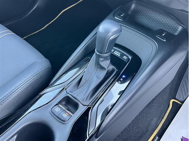 カローラスポーツ ハイブリッドG スタイルパッケージ フルセグ メモリーナビ ミュージックプレイヤー接続可 バックカメラ 衝突被害軽減システム ETC ドラレコ LEDヘッドランプ ワンオーナー フルエアロ 記録簿(16枚目)