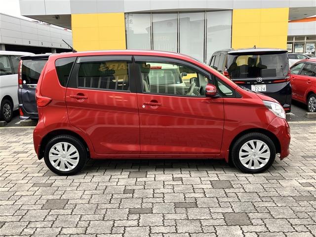 デイズ X ミュージックプレイヤー接続可 バックカメラ 衝突被害軽減システム ワンオーナー 記録簿 アイドリングストップ(4枚目)