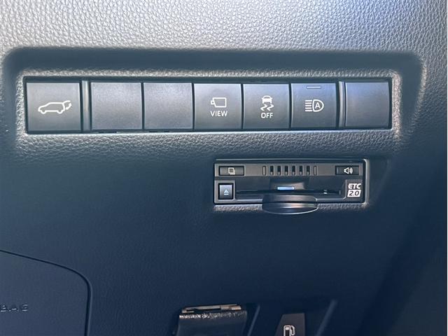 ハリアーハイブリッド Ｚ　４ＷＤ　フルセグ　メモリーナビ　バックカメラ　衝突被害軽減システム　ＥＴＣ　ドラレコ　ＬＥＤヘッドランプ　ワンオーナー　フルエアロ　記録簿　アイドリングストップ（16枚目）