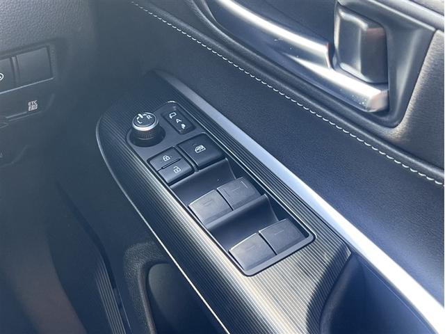 ハリアーハイブリッド Ｚ　４ＷＤ　フルセグ　メモリーナビ　バックカメラ　衝突被害軽減システム　ＥＴＣ　ドラレコ　ＬＥＤヘッドランプ　ワンオーナー　フルエアロ　記録簿　アイドリングストップ（18枚目）