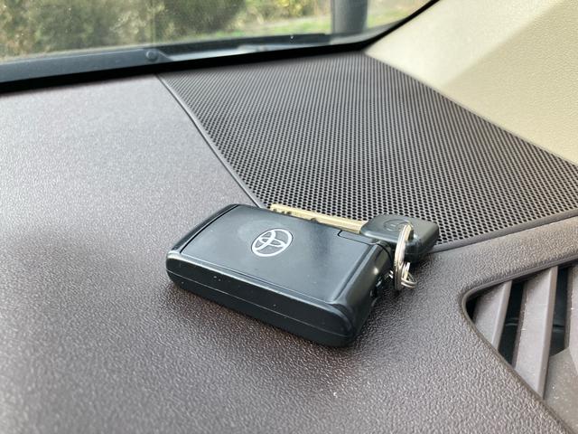 パッソ Ｘ　ユルリ　スマートキー　ＣＤ　ＡＢＳ　エアバッグ　衝突安全ボディ　盗難防止装置　ブラック　ＣＶＴ（19枚目）