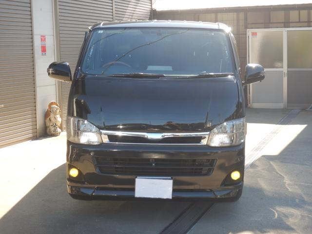 ハイエースバン ロングスーパーGL バッドフェイス ハーフエアロ ローダウン 9型ナビTV バックカメラ リアモニター ETC ヘッドライトLED フォグ黄LED 17アルミ ヒッチメンバー ベッドキット シートカバー 100V電源(2枚目)