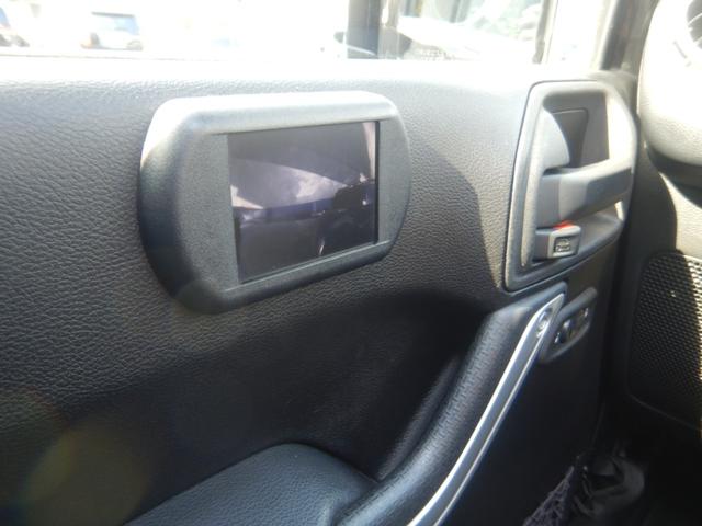 ジープ・ラングラーアンリミテッド サハラ BEstopサンライダー 社外LEDヘッドライト・テール 社外フロントバンパー リフトキット 20インチアルミ 社外マフラー(純正有) 黒レザーシート BTオーディオ バックカメラ 社外フェンダー(18枚目)