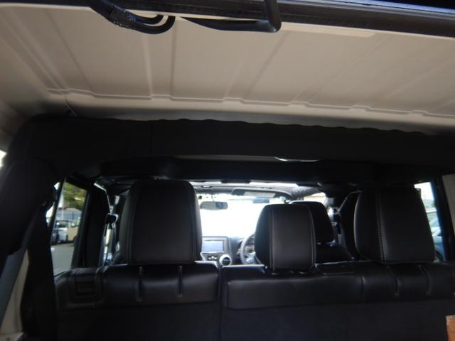 ジープ・ラングラーアンリミテッド サハラ BEstopサンライダー 社外LEDヘッドライト・テール 社外フロントバンパー リフトキット 20インチアルミ 社外マフラー(純正有) 黒レザーシート BTオーディオ バックカメラ 社外フェンダー(23枚目)