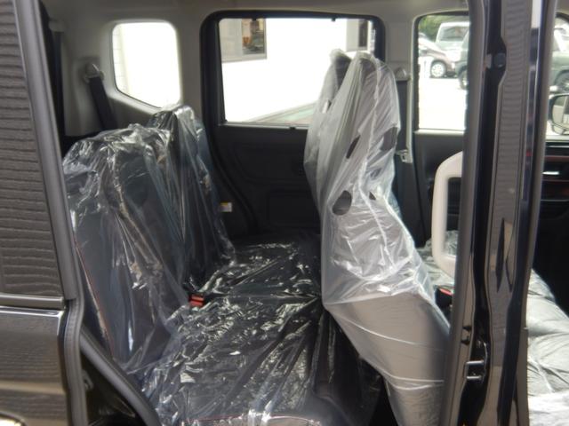 スペーシアカスタム ハイブリッドＸＳターボ　ワンオーナー　登録済未使用　禁煙車　衝突被害軽減システム　レーダークルーズ　両側パワスラドア　ＬＥＤヘットライト　ハーフレザー　コーナーセンサー　スマートキー　オートハイビーム　オートエアコン　ＨＵＤ（17枚目）