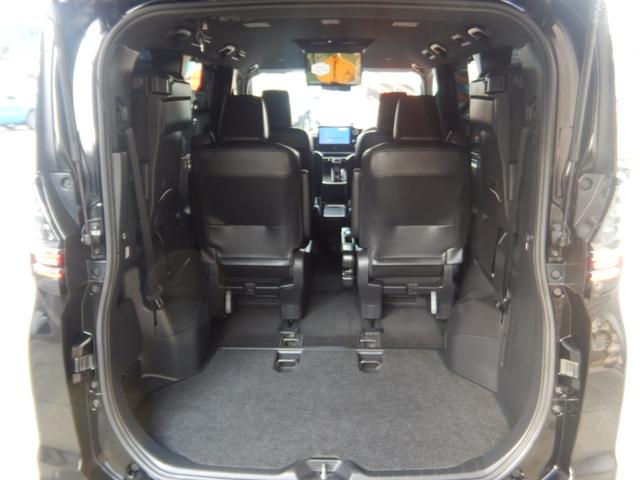 ヴォクシー ハイブリッドＳ－Ｚ　ワンオーナー　７人乗り　ディスプレイオーディオ　ナビＴＶ　バックカメラ　ＤＶＤ再生　後席モニター　衝突被害軽減システム　ＥＴＣ２０　両側電動スライド　ＬＥＤヘッドランプ　シートヒーター（26枚目）