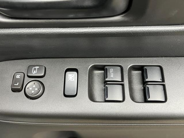 スペーシアギア ギア HYBRID XZ 試乗車アップ 前後ブレーキサポート 試乗車アップ 前後ブレーキサポート 電動パーキングブレーキ ヘッドアップディスプレイ サイドカーテンエアバッグ オートエアコン シートヒーター ステアリングヒーター(22枚目)