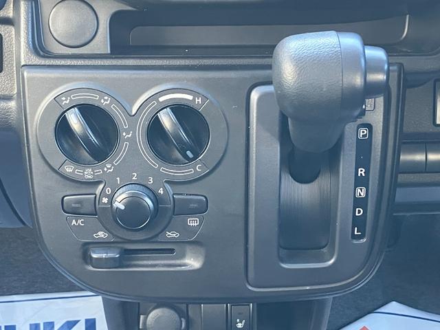 アルト Ｌ　試乗車アップ　前後ブレーキサポート　試乗車アップ　前後ブレーキサポート　マニュアルエアコン　シートヒーター　オーディオレス　キーレスエントリー　パワーウィンドウ　パーキングブレーキは手で引くタイプ　エネチャージ搭載　ＣＶＴ車（11枚目）