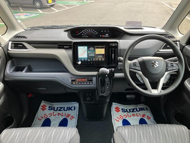 インパネ周りはシンプルながらスタイリッシュ！運転のモチベーションも高めてくれそう♪